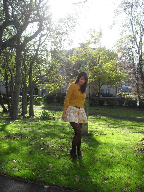 Mustard jumper with retro skirt