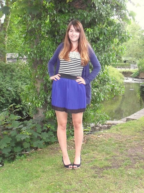 blue skirt striped top outfit