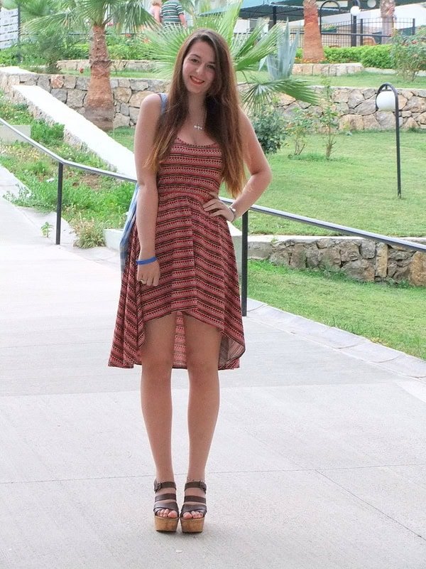 dipped hem dress on holiday