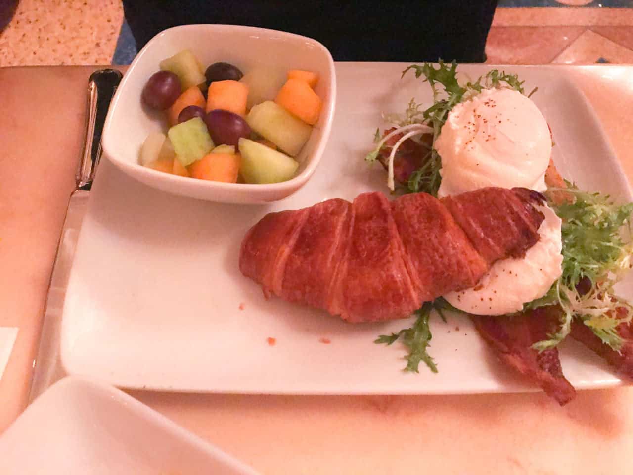 Be Our Guest restaurant - breakfast review