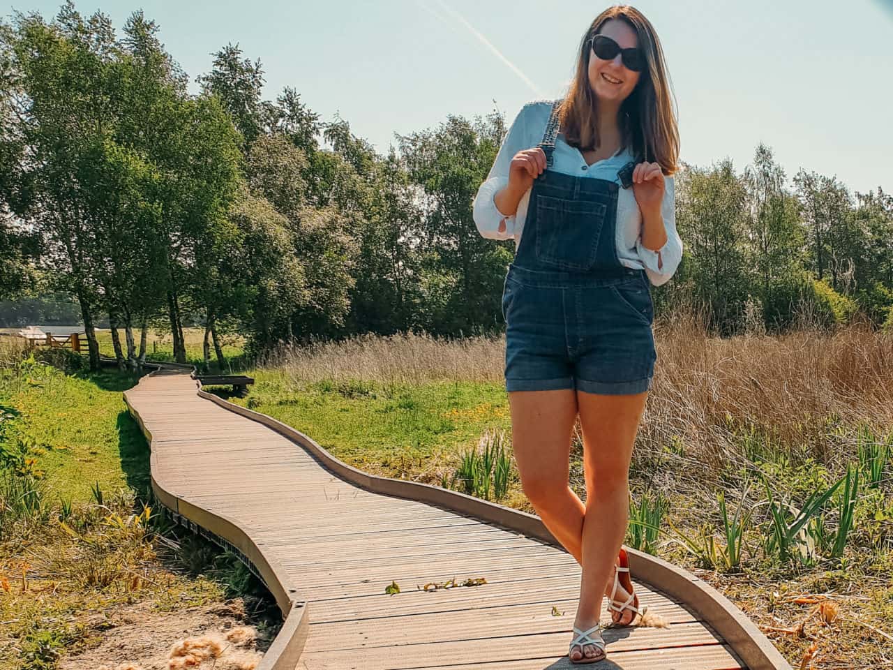 GAP dungaree shorts breastfeeding outfit